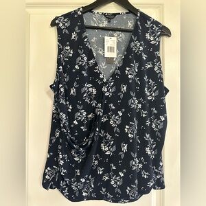 NWT VIOLETS & ROSES FLOWERY NAVY BLUE  TOP